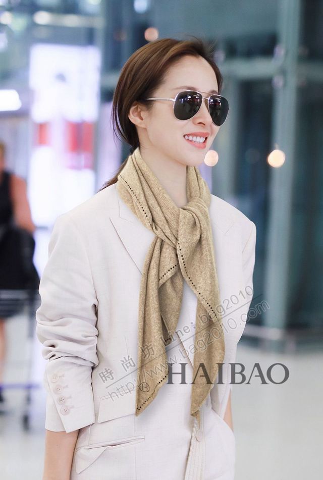 HERMES圍巾 專櫃2019年度新款 愛馬仕純羊絨圍巾 鑽石三角巾  llwj6820